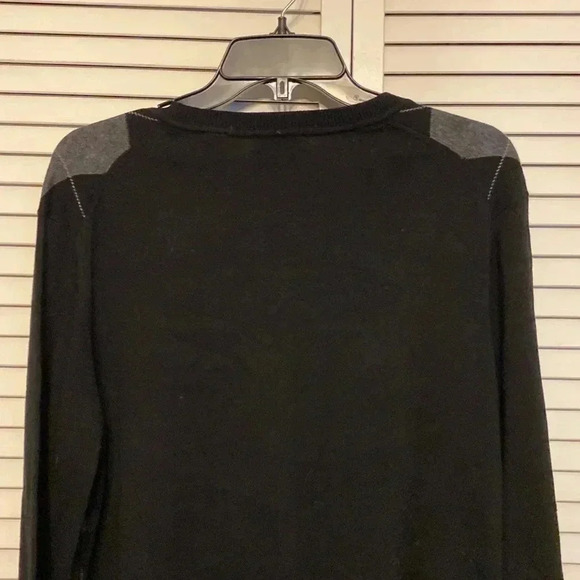 Van Heusen  VNeck Sweater Size Large NWT - Picture 5 of 6
